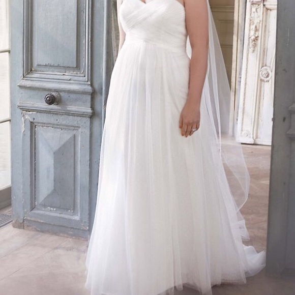 Strapless Polkadot Tulle Wedding Dress SOLD - Picture 1 of 5